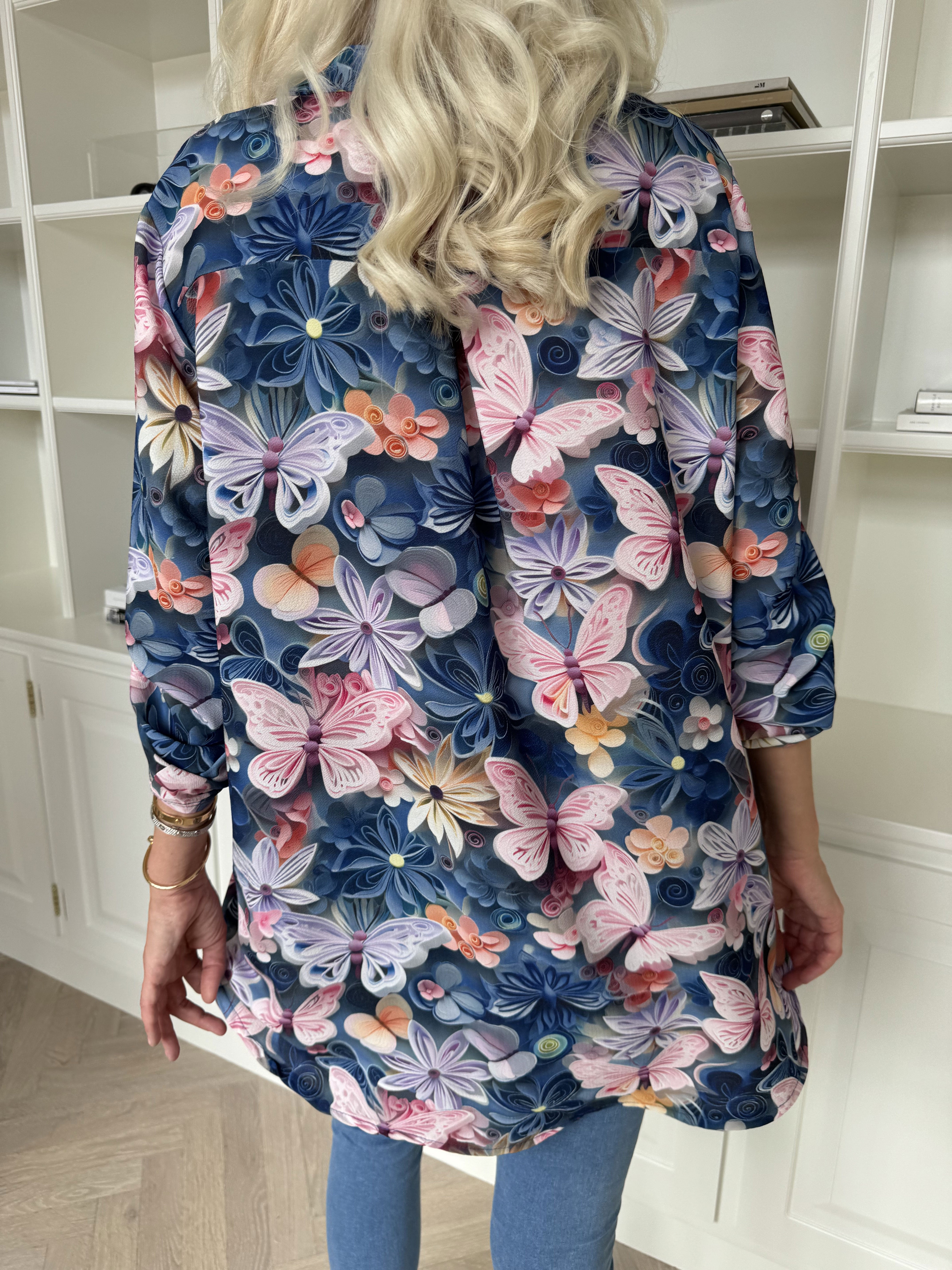 Vanesa Butterfly - Sød tunika i viskose med sommerfugleprint